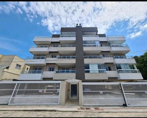 Apartamento em Bombinhas Próximo ao centro e Passarela do Ribeiro