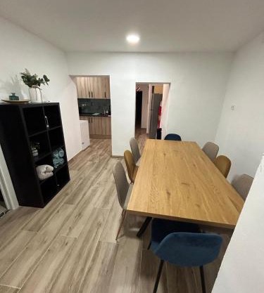Apartamento recien reformado con 5 habitaciones y 3 baños