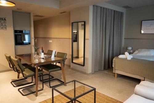 Apartamentos 87 Llaves
