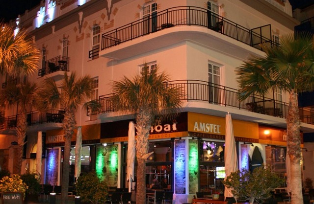 Apartamentos Senabre Palais