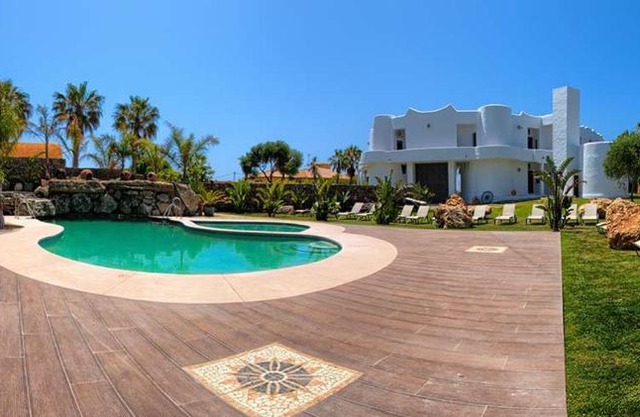 Apartamentos Turisticos Bahia De Trafalgar