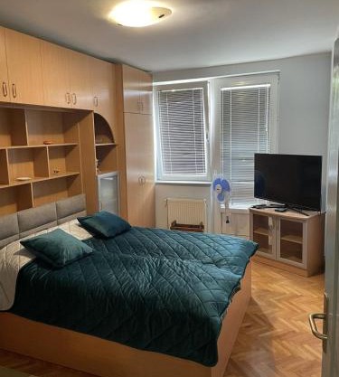 Apartman u blizini Roda centra