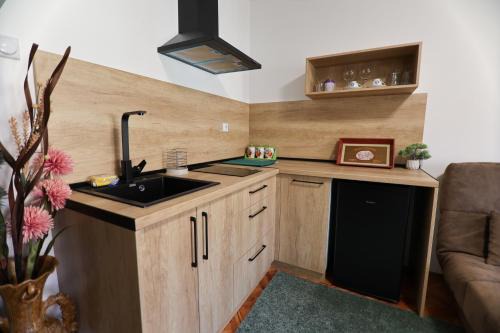 Apartmani Varos & Restaurant