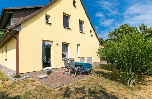 Apartment Am Strom-3 by Interhome