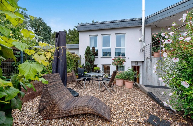 Apartment 'Bei Annemarie' with Private Terrace, Private Garden and Wi-Fi