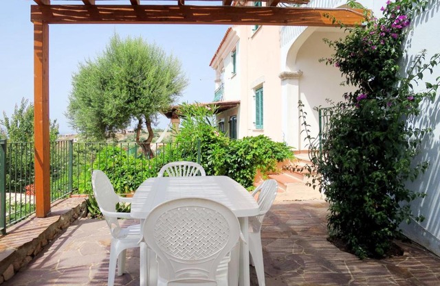 Apartment Borgo Le Logge trilo - BUD112 by Interhome