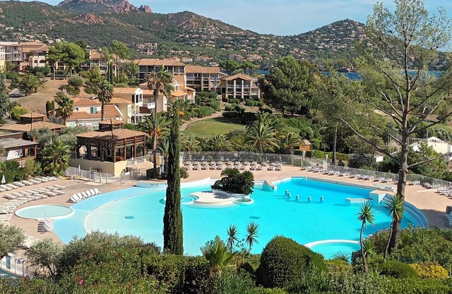 Apartment cap Estérel 4/5 persons sea view, Estérel and swimming pools in Agay