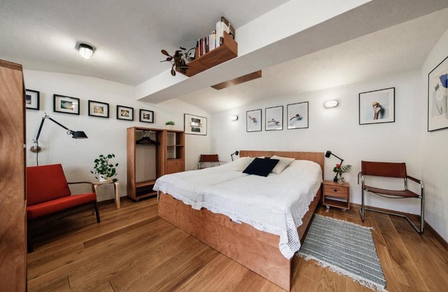 Apartment Center