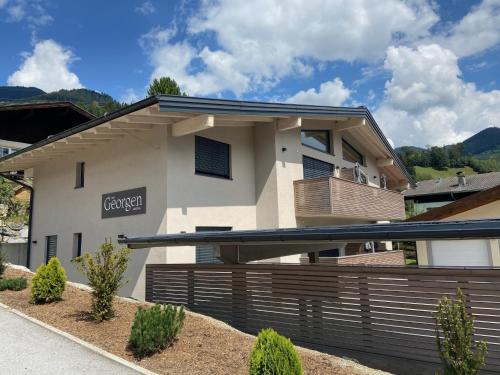 Apartment Das Georgen- Schmitten-Maiskogel by Interhome