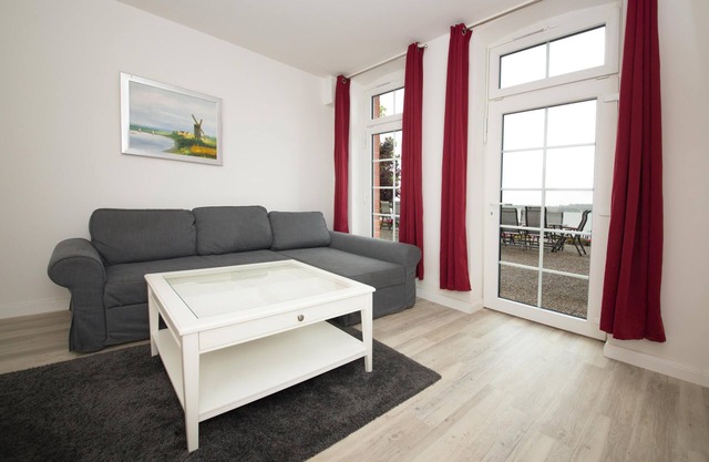 Apartment 12 in the Schleiblick apartment building with a direct view of the Schlei, maisonette apartment