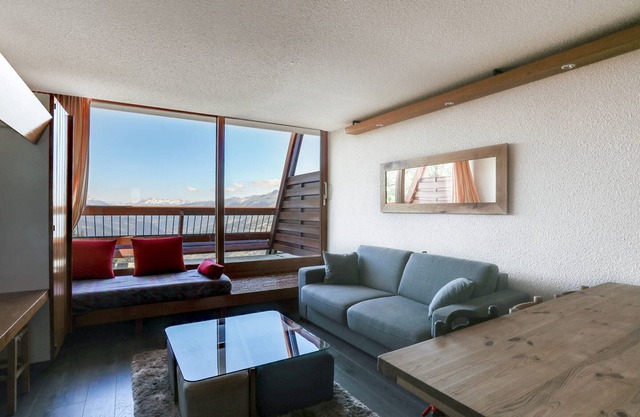 Apartment for 6 in Arc 1600 near slopes and shops
