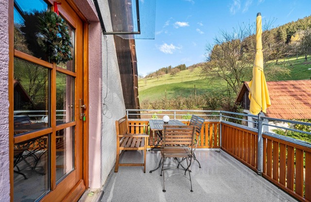Apartment 'Ferienwohnung Waldblick' with Mountain View, Shared Terrace and Wi-Fi