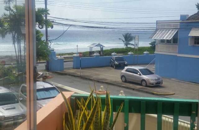 Apartment Hastings Towers1C opp Boardwalk, Beach, Sea, Bars & Restaurant