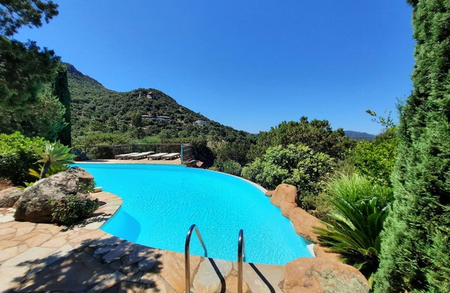 Apartment in an exclusive residential area, 200 m from the waterfront