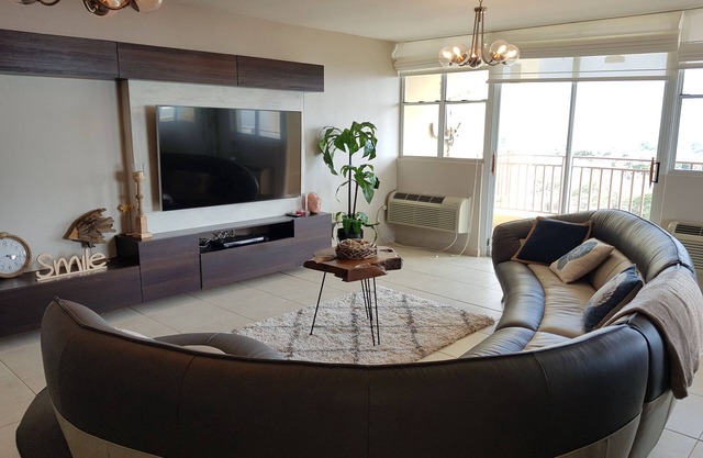 Apartment in the Paradise with Ocean View, Pool, Wifi Ready TV