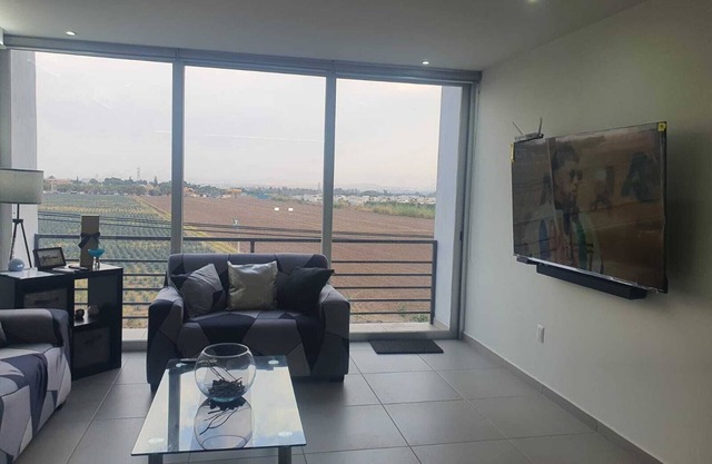 Apartment in Zona Sur, 5 minutes from Punto Sur and Galerias Sur!