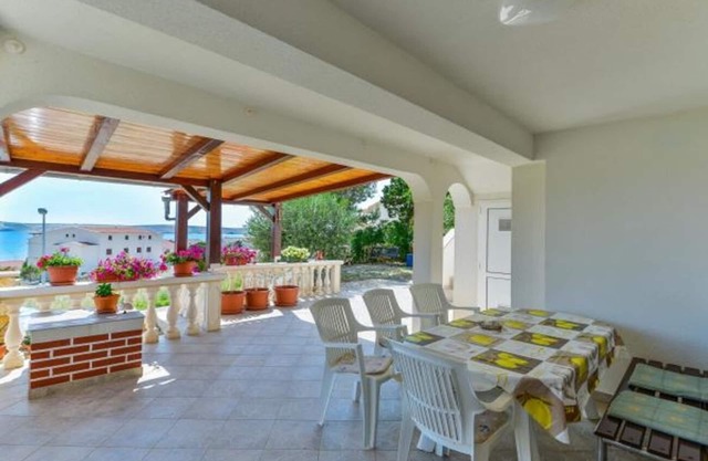 Apartment Kosta (10612-A1) - Kustici
