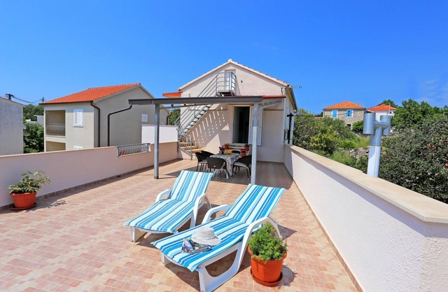 Apartment Marija (108761-A1) - Drvenik Mali - island Drvenik Mali