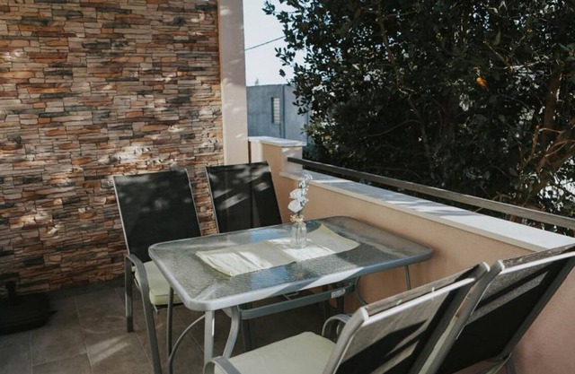 Apartment Mil - 30 m from beach: A1(2+2) - Ribarica, Riviera Senj, Croatia