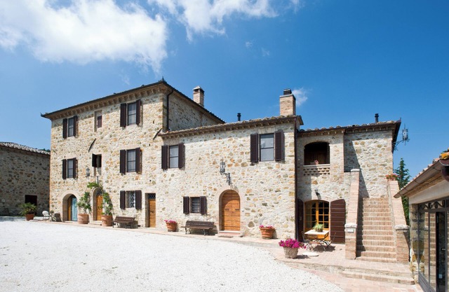 Apartment on the Siena Hills