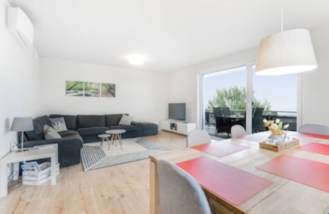 Apartment Pellenzblick ground floor 92 m²