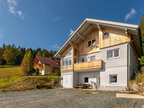 Apartment Pistenblick klein by Interhome