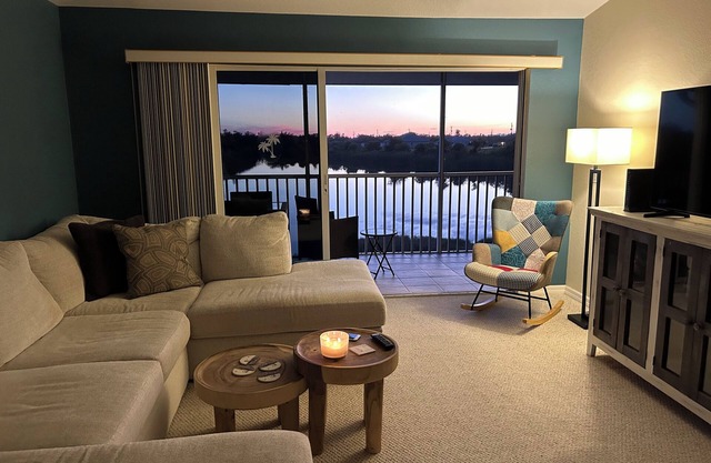 Apartment Rotonda West, FL Lakeview Condo 2 bed/2 bath