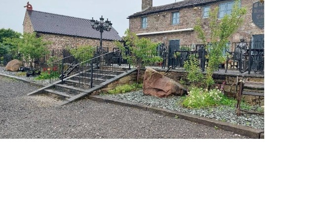 Apartment set in 5 acres near Buxton