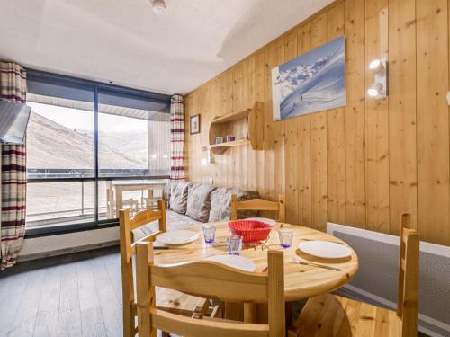 Apartment Soldanelles 413 B by Interhome
