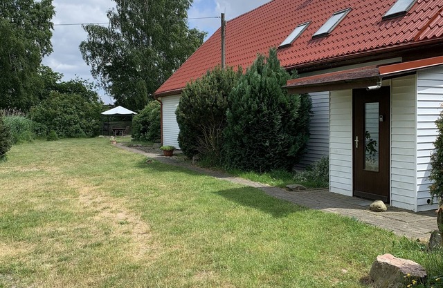 Apartment with 3 bedrooms up to 6 people child-friendly large garden