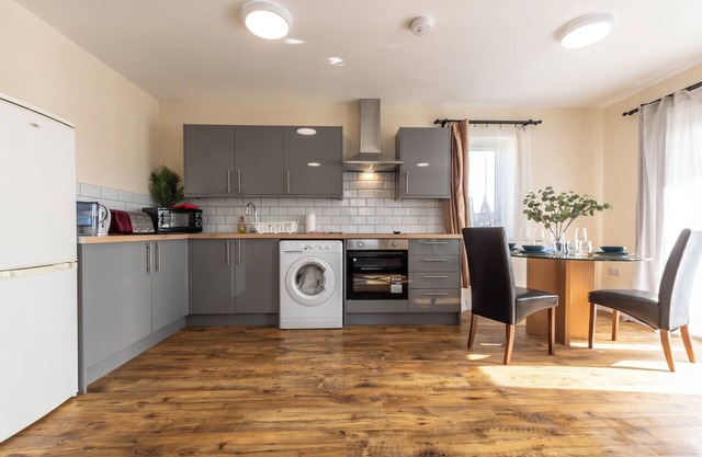 Apartment with free P for Van.
