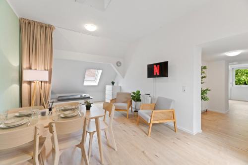 Apartmenthaus für Monteure in Nürtingen Zentrum Kitchen,Wifi,Smart TV