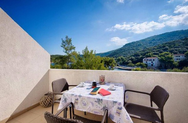 Apartments Bruna Lastovo-One Bedroom Apartment with Balcony and Sea View-Vanilija