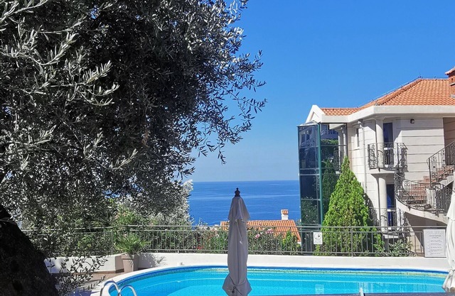 Apartments Kentera