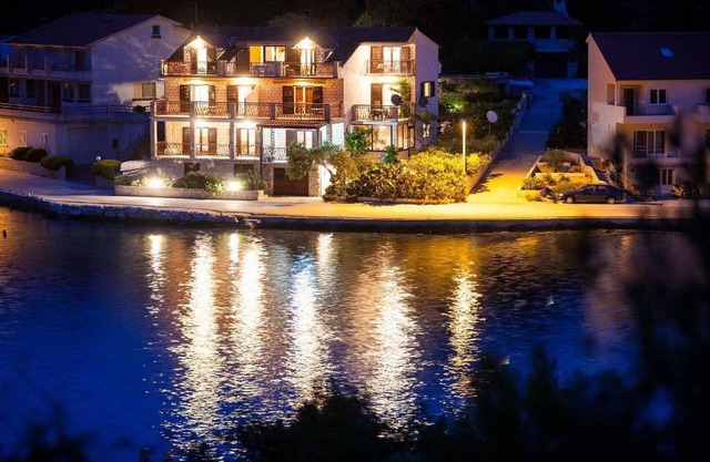 Apartments Malo Lago - One-Bedroom Apartment with Balcony and Sea View - 2nd floor (Apartment 6)