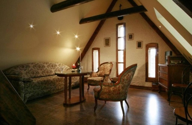 Apartments Zámoček Staré časy : Maisonette Apartment