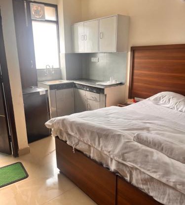 Apna Homes Stay & Hotel I Gurugram I Sector-71