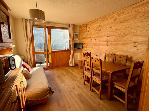 Appart 2 pièces 6p - Pied des pistes avec vue - Parking - Mottaret