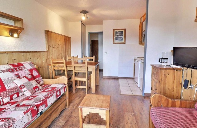 Appartement à La Tania, 25m², 4 pers, skis aux pieds, proche centre et remontées mécaniques - FR-1-182A-16