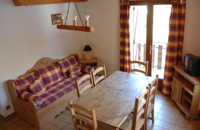 Appartement 2 chambres, 6 pers, animaux acceptés, balcon, proche parking - FR-1-263-75