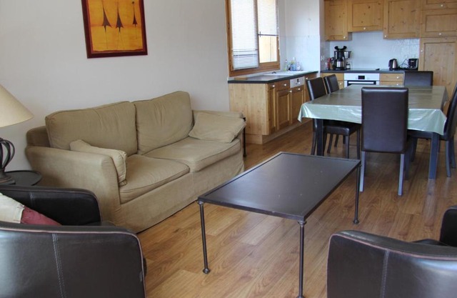 Appartement 3 chambres avec balcon en centre village, proche La Clusaz et Le Grand Bornand - FR-1-459-161