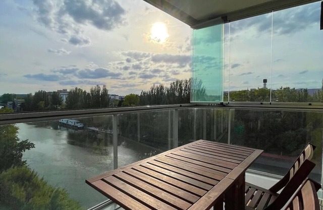 Appartement au Cœur du Village Olympique vue sur la Seine Avec Parking