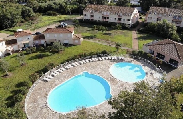Appartement 2 Piscines, 100m de la Mer, 4/6 Personnes