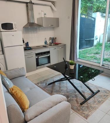 APPARTEMENT JARDIN