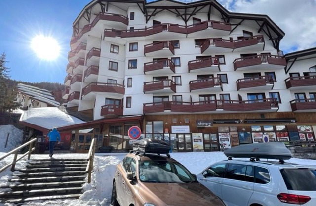Appartement La Tania 2 pièces garage dans chalet pied pistes