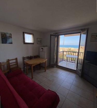 Appartement T3 avec terrasse donnant sur la mer sur Saint Pierre la Mer