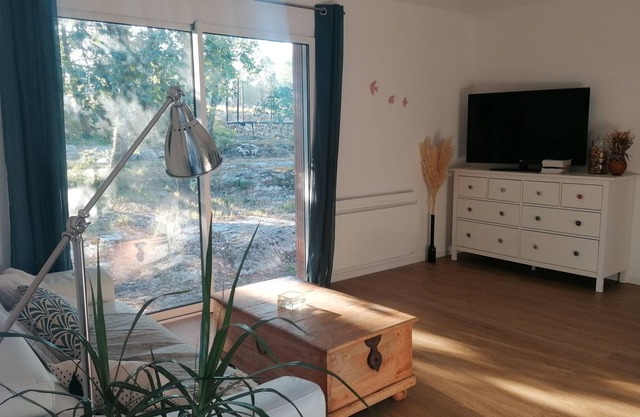 Appartement Tout Équipé Avec Jardinet