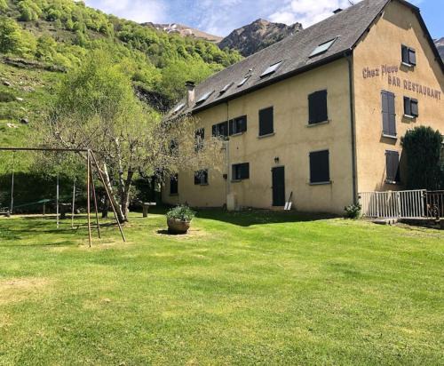 Appartements 8 personnes, Estaing