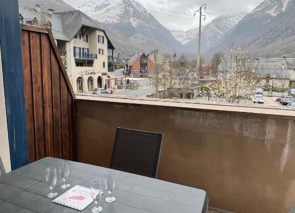 Appt hyper-centre Loudenvielle 4pers Terrasse Sud vue montagne