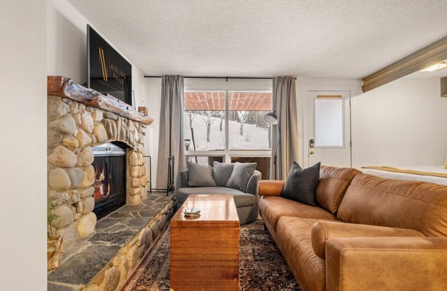 Après Adventure | Ski-In/Ski-Out | Toby Chairlift